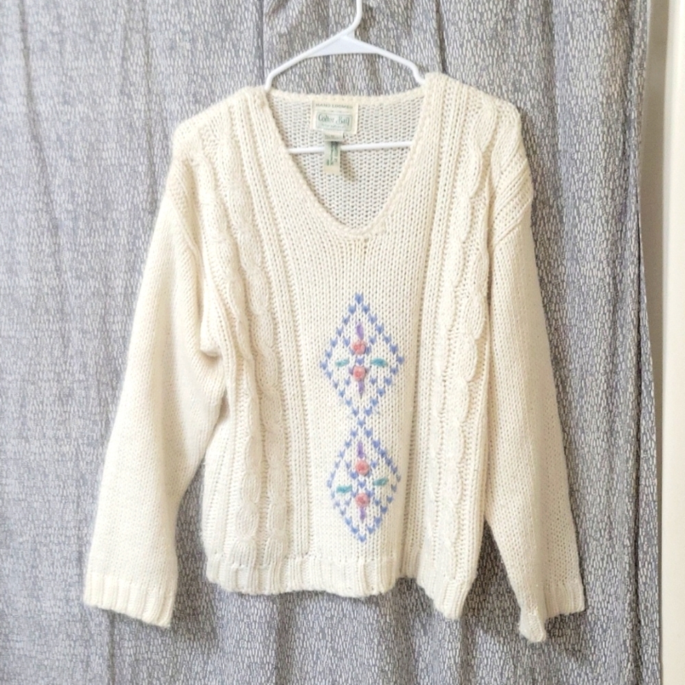 Vintage  Cottagecore Granny Embroidered Sweater